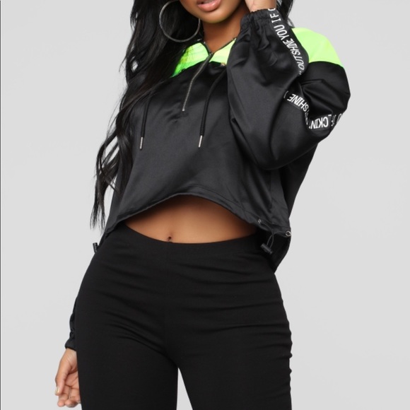 Fashion Nova | Tops | Cropped 